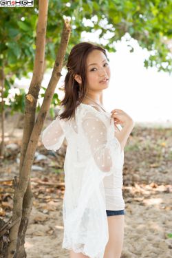 两个美妇用嘴服侍